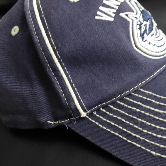 NHL Vancouver Canucks Old Time Hockey Cap One Size - Picture 4 of 8